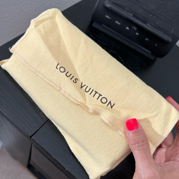 Louis Vuitton Pistache Epi Zippy wallet - Picture 4 of 4